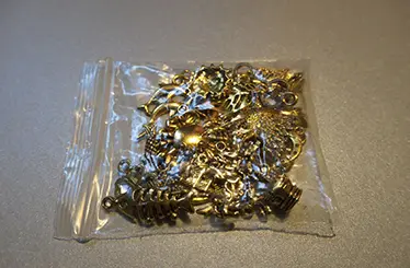 Photo de l’avis officiel: Herzwild Pendentifs — risque: Risque chimique