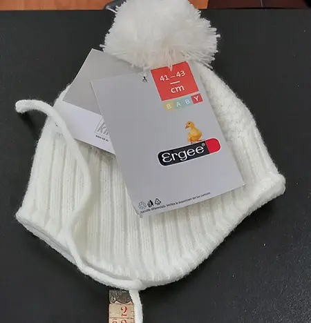 Foto aus der offiziellen Meldung: Ergee Kinderhaube — Risiko: Strangulierung