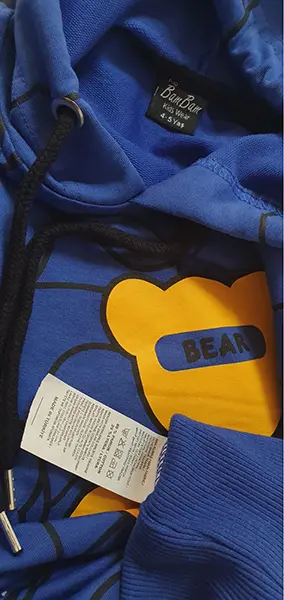 Foto do aviso oficial: RIO BAM BAM Roupas esportivas para crianças — risco: Ferimentos & Estrangulamento