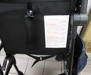 Photo de l’avis officiel: Joycare Baby stroller mod. Comodo Poussette — risque: Étouffement & Blessures