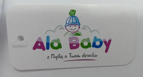Foto aus der offiziellen Meldung: Ala Baby Kinderhut — Risiko: Ersticken