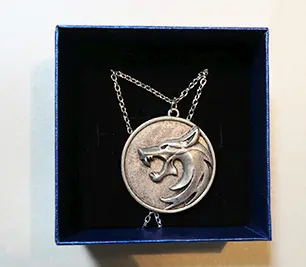 Photo de l’avis officiel: Collier avec pendentif — risque: Risque chimique (INFO/00052/23)