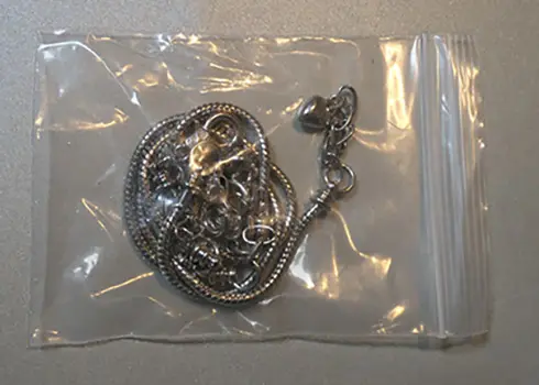 Photo de l’avis officiel: Kit de bijoux — risque: Risque chimique