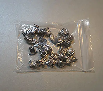 Photo de l’avis officiel: Kit de bijoux — risque: Risque chimique