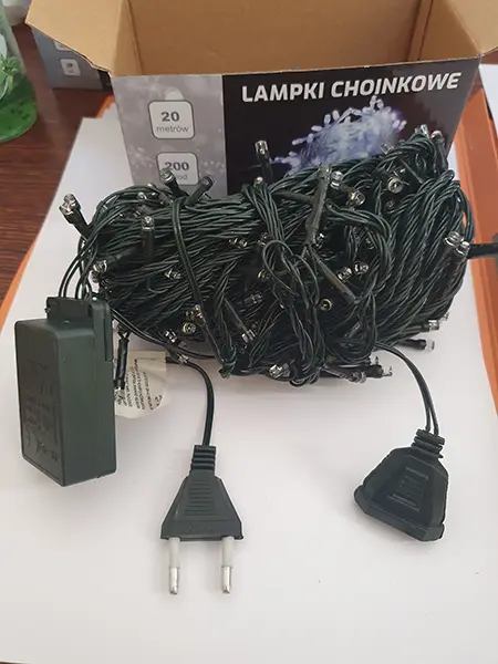 Foto do aviso oficial: Lampki choinkowe Corrente de iluminação — risco: Choque elétrico & Incêndio (A12/00969/23)