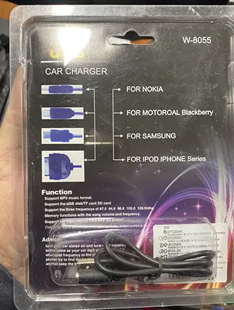 Photo de l’avis officiel: CAR CHARGER Chargeur USB — risque: Choc électrique