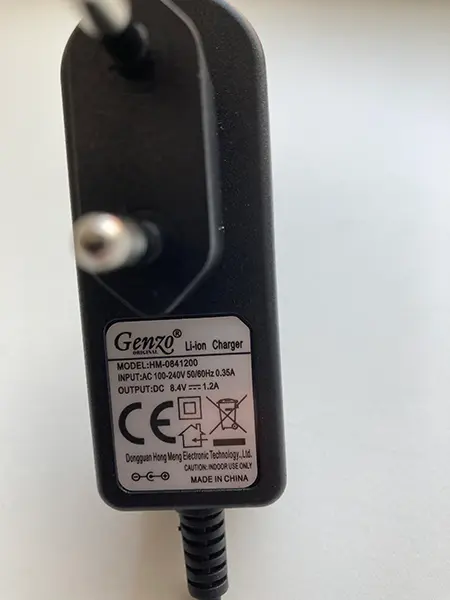 Photo from the official notice: Genzo Genzo Li-ion charger Genzo Arctic Laddare — environment risk
