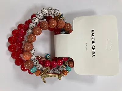 Photo de l’avis officiel: Wristband with beads Bracelet — risque: Risque chimique