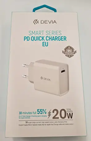 Photo de l’avis officiel: DEVIA USB lādētājs Chargeur USB — risque: Choc électrique