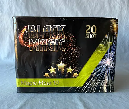 Foto aus der offiziellen Meldung: Fyrværkerieksperten a/s Black Magic - Magic Mojo 10 Feuerwerk — Risiko: Gehörschaden & Sehschaden