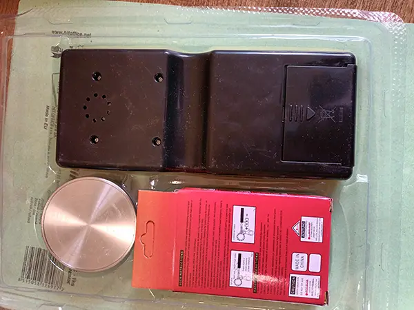 Foto do aviso oficial: Bai Bian BRICK GAME 9999 Brinquedo eletrónico — risco: Ambiente