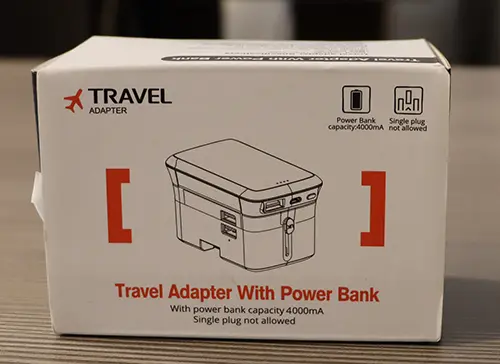 Foto aus der offiziellen Meldung: Travel adapter with power bank Reiseadapter — Risiko: Elektrischer Schlag