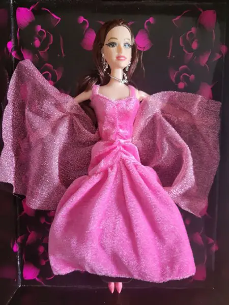 Foto do aviso oficial: Noble Fashion Boneca de plástico — risco: Químico