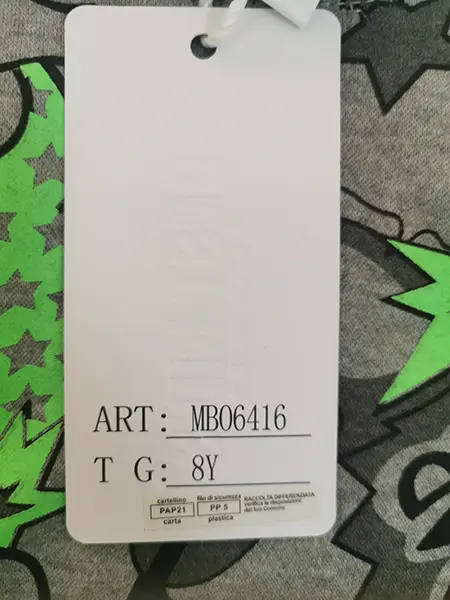 Foto aus der offiziellen Meldung: Best Kid's Children's sweatshirt Kapuzenpullover für Kinder — Risiko: Verletzungen & Strangulierung (A12/01359/23)