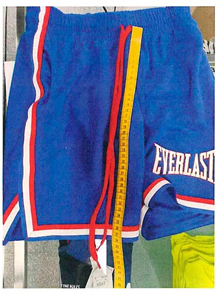 Foto uit de officiële melding: EVERLAST Kinderbroeken — risico: Verwonding