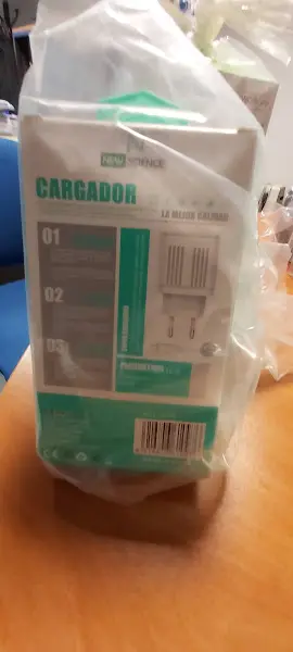 Photo de l’avis officiel: NEW SCIENCE HIGH QUALITY CHARGER (CARGADOR) Chargeur USB — risque: Choc électrique