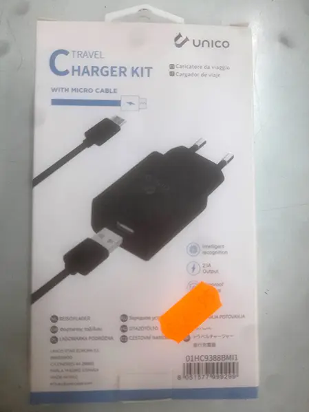 Foto uit de officiële melding: UNICO TRAVEL CHARGER KIT (Carregador de viagem) USB-lader — risico: Elektrische schok