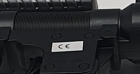 Foto uit de officiële melding: Zanrong High Performance Model Gun Speelgoedpistool — risico: Aantasting van het gezichtsvermogen