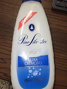 Photo de l’avis officiel: Pino Silvestre Ultra cremoso bagno schiuma Mousse de bain — risque: Risque chimique