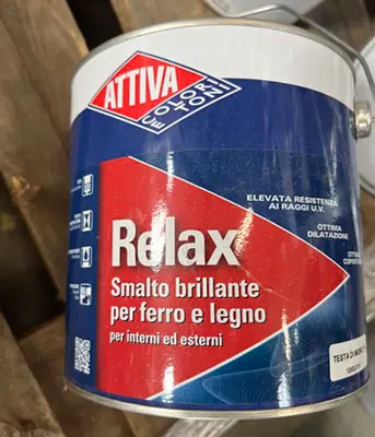 Foto aus der offiziellen Meldung: BOERO Smalto brillante per ferro e legno, ATTIVA RELAX Lacke — Risiko: Chemikalie