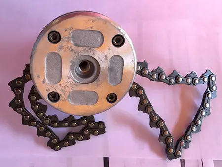 Photo de l’avis officiel: Falon Tech Fixation de coupe de type flail pour coupeuses à brosses — risque: Blessures