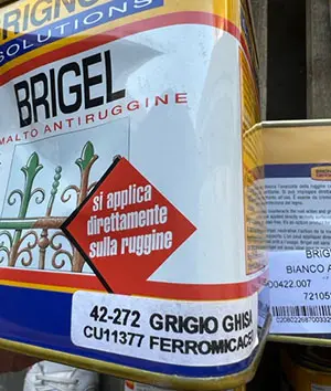 Photo de l’avis officiel: BRIGNOLA Brignola Brigel Smalto antiruggine Vernis — risque: Risque chimique