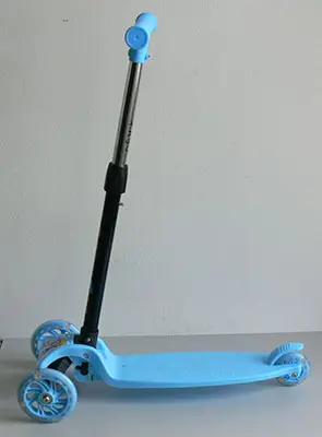 Photo de l’avis officiel: Scooter Boy Scooter de jouets — risque: Blessures