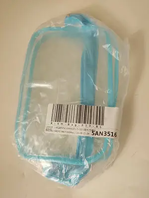 Foto aus der offiziellen Meldung: Plastic PVC Clear Transparent Case Cosmetic  Plast Kosmetiktasche — Risiko: Chemikalie & Umwelt