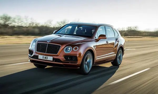 Photo from the official notice: Bentley Bentayga passenger car — fire risk