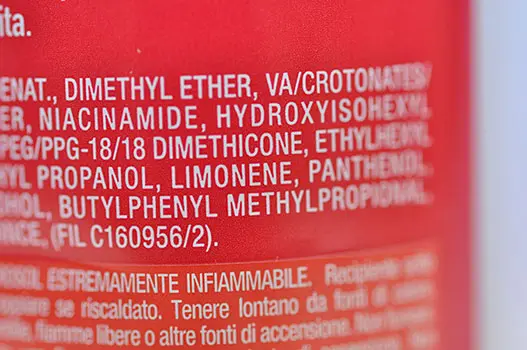Foto uit de officiële melding: L'OREAL PARIS Studio line  Fix &amp; Shine Bevestigingsspray — risico: Chemische risico's
