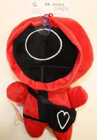 Foto do aviso oficial: SQUID GAME Brinquedo macio com ventosa — risco: Engasgamento