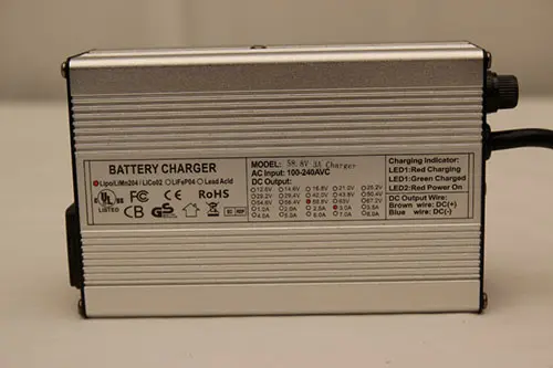 Foto do aviso oficial: Battery Charger Carregador de bicicletas eletrónicas — risco: Choque elétrico