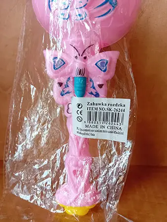 Photo from the official notice: Rattle toy — choking risk (A12/02497/23)