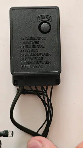 Photo from the official notice: Lampki choinkowe led lighting chain — electric shock risk (A12/02646/23)