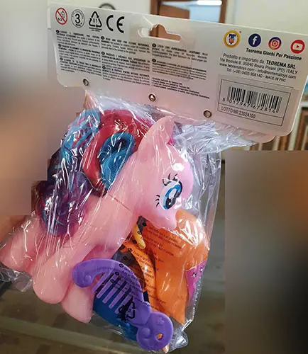 Foto dell’avviso ufficiale: - Teorema Magici Pony Giocattolo di plastica morbida — rischio: Rischio chimico