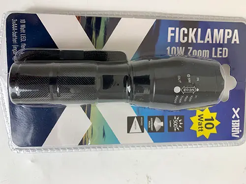 Photo de l’avis officiel: Briv Ficklampa 10W zoom Torche — risque: Environnement