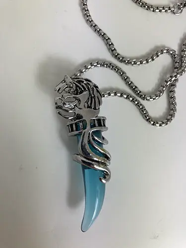 Photo de l’avis officiel: Collier — risque: Risque chimique