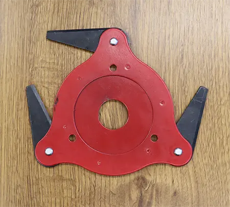 Photo from the official notice: Attachment for brush cutters — injuries risk (A12/02930/23)