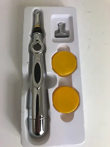 Foto aus der offiziellen Meldung: Massager pen Massagestift — Risiko: Umwelt