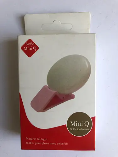 Foto dell’avviso ufficiale: Smartphone LED Selfie light Luce a LED — rischio: Ambiente