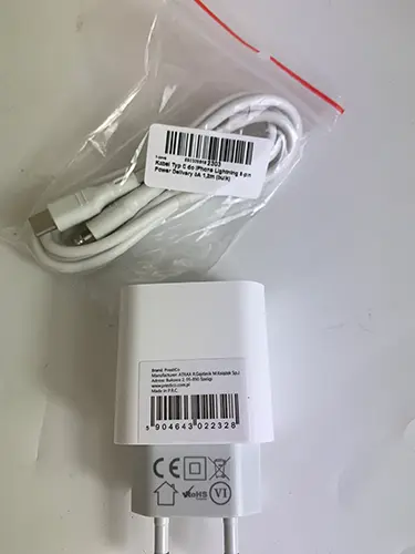 Foto uit de officiële melding: PrestiCo Charger USB-C USB-lader — risico: Milieu