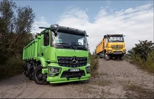 Photo from the official notice: Mercedes-Benz Actros, Arocs lorry — injuries risk (A12/00043/24)