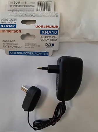 Foto uit de officiële melding: EMMERSON Antenna Power Adapter Voeding — risico: Milieu
