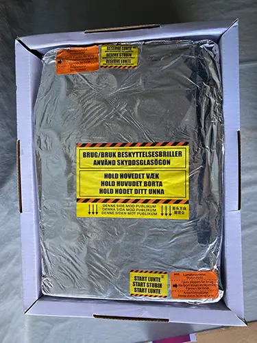 Foto uit de officiële melding: Royal Diamond Merkur Vuurwerk — risico: Brandwonden & Aantasting van het gezichtsvermogen