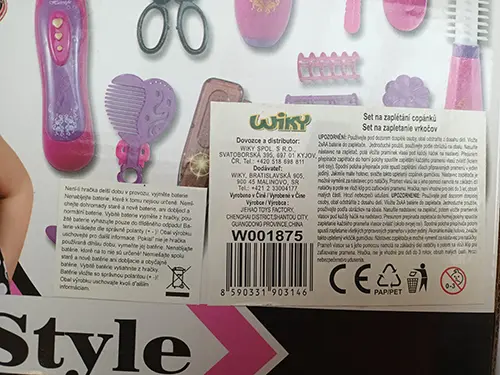 Foto uit de officiële melding: Dívčí kadeřnický salon Speelgoed haar set — risico: Milieu