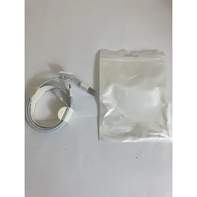 Photo de l’avis officiel: Câble d’éclairage USB — risque: Environnement