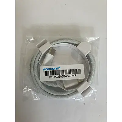 Foto do aviso oficial: Foxconn Cabo USB — risco: Ambiente (A12/00084/24)