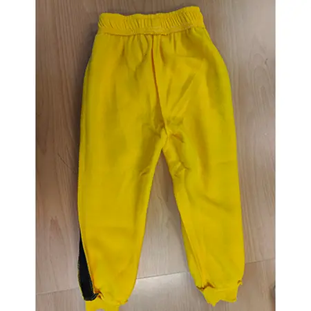 Foto aus der offiziellen Meldung: Kinderhose — Risiko: Verletzungen (A12/00124/24)