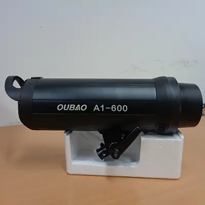 Photo de l’avis officiel: TRIOPO Lampe flash de studio — risque: Choc électrique (A12/00271/24)