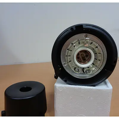 Photo de l’avis officiel: TRIOPO Lampe flash de studio — risque: Choc électrique (A12/00271/24)